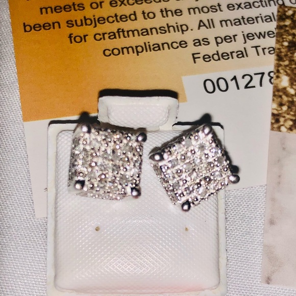 Real diamond earrings for men, not lab made not c not fake, huge sale, best gift - Picture 9 of 9